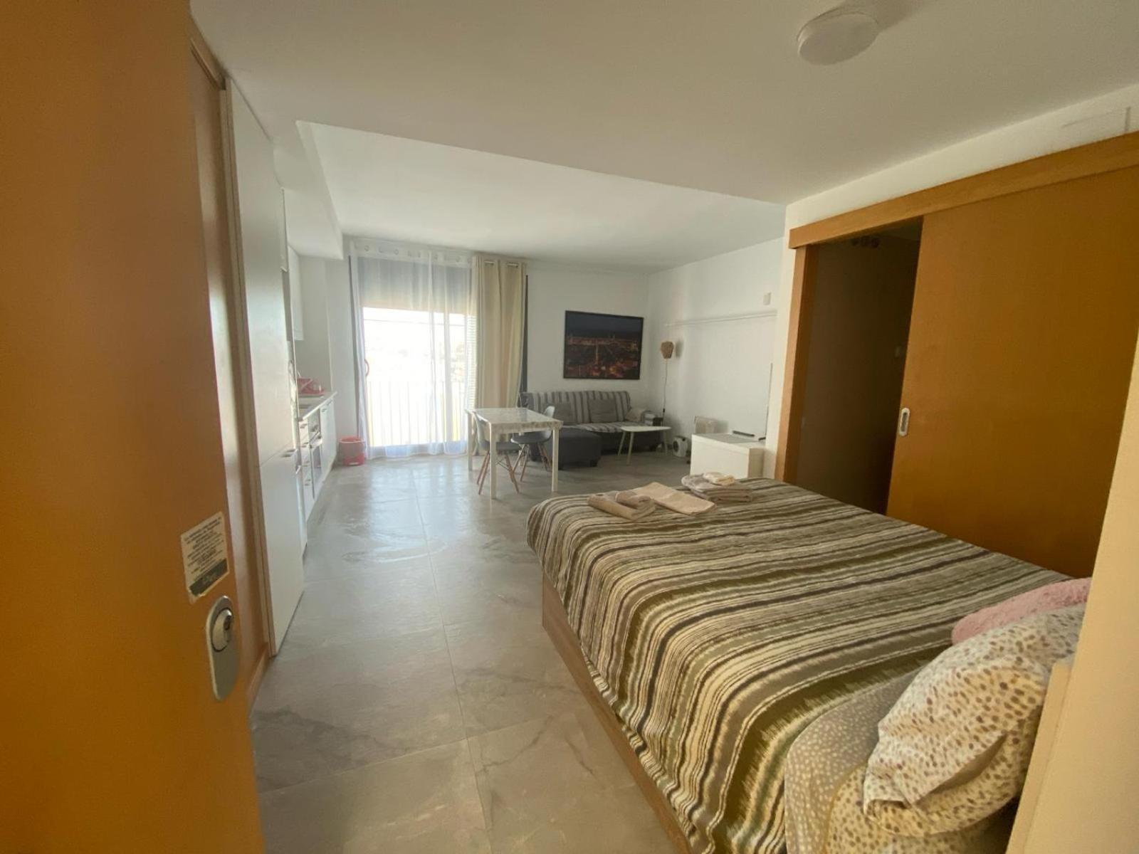 Modern Loft In Terrassa Apartment Екстериор снимка