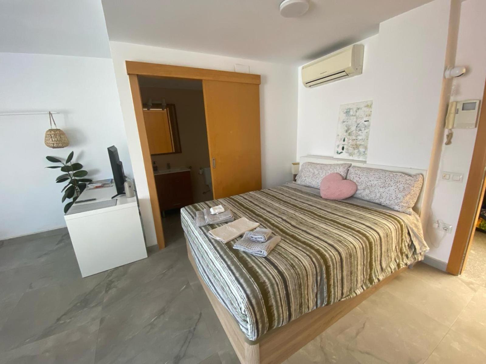 Modern Loft In Terrassa Apartment Екстериор снимка